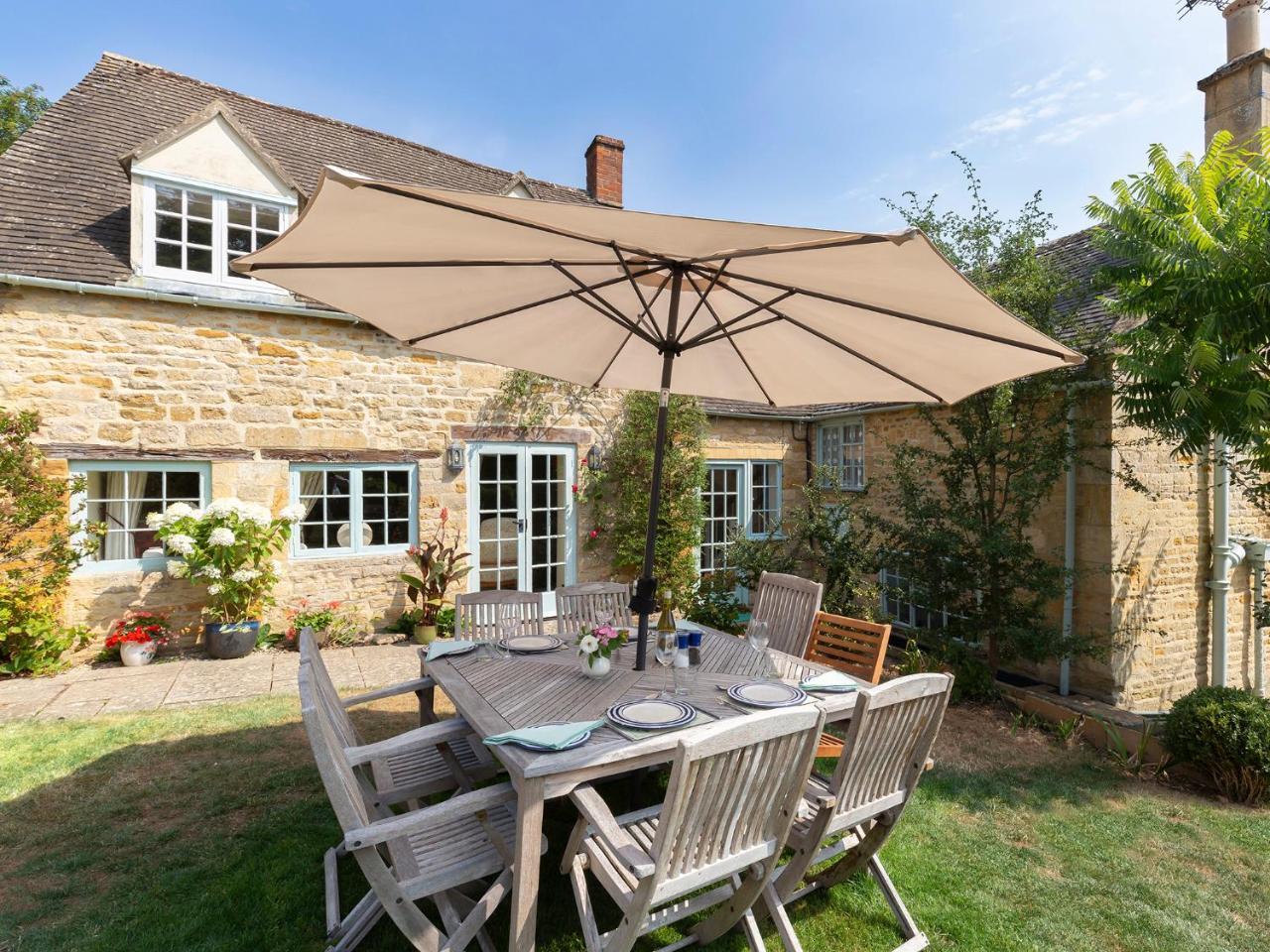 Pilgrim Cottage Bourton on the Hill Buitenkant foto